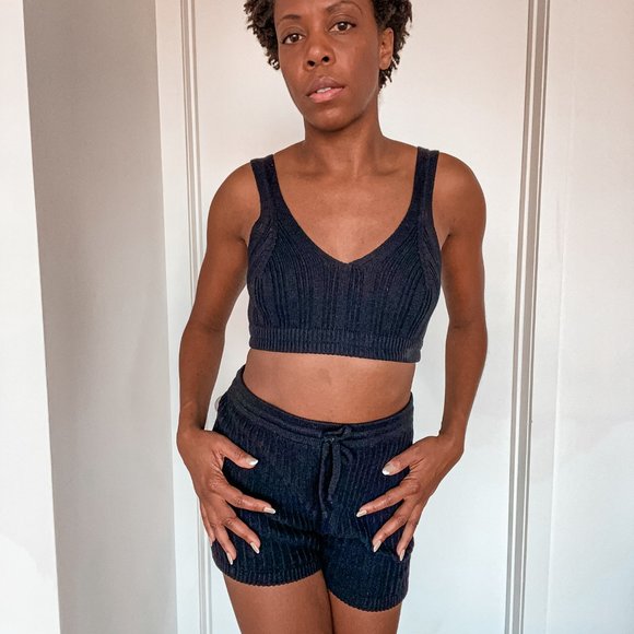 Mabel Top (black) - Picture 5 of 7